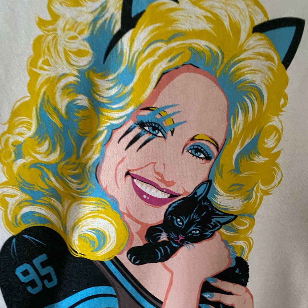 Girl Tribe Dolly Parton NWT Medium